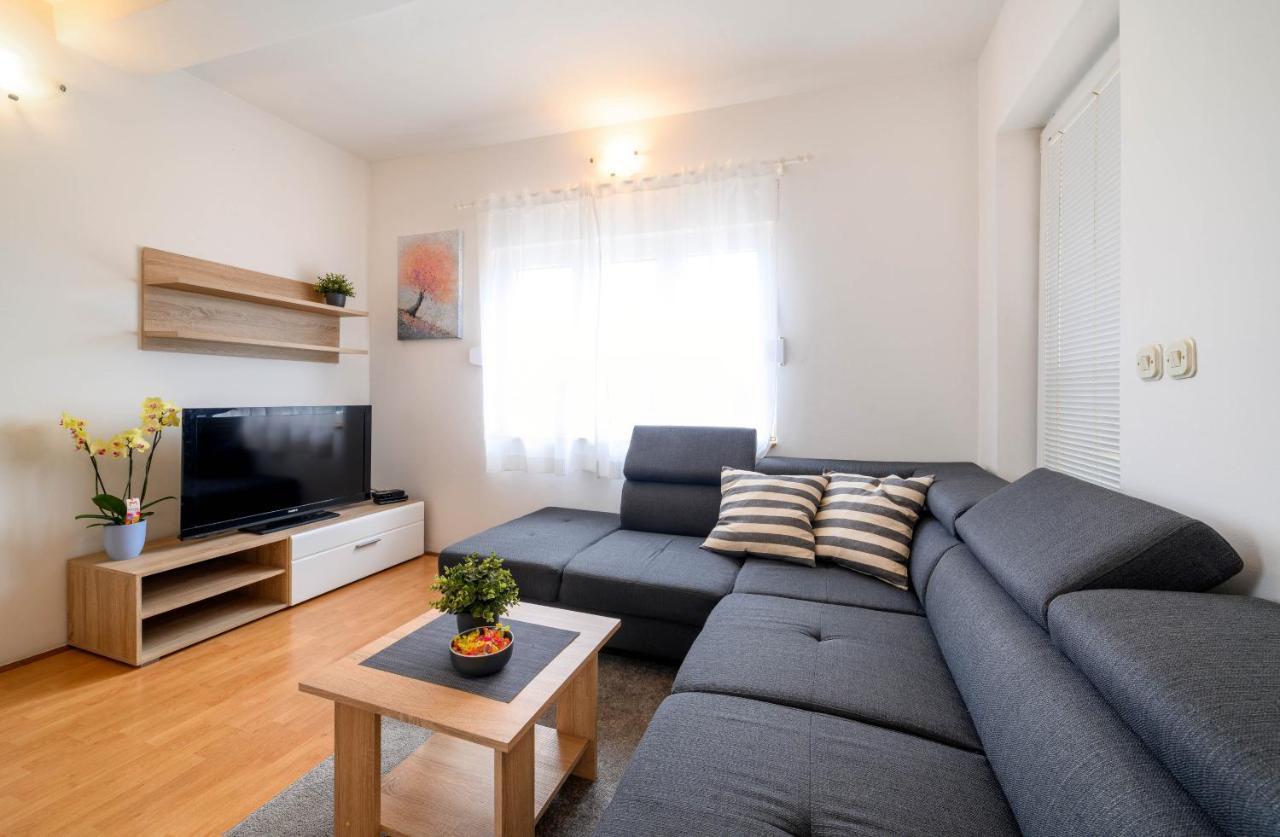 Apartment Malibu Zaboric Ngoại thất bức ảnh